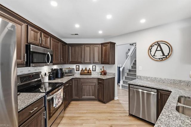3517 Criollo DR, Virginia Beach, VA 23453