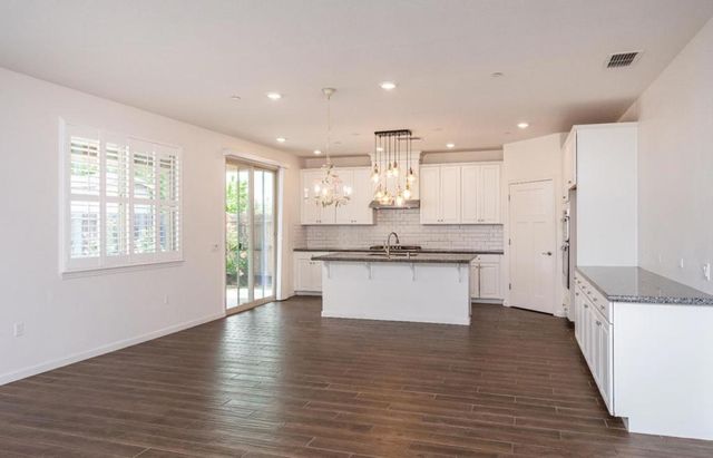 9269 Red Thistle Court, Sacramento, CA 95829