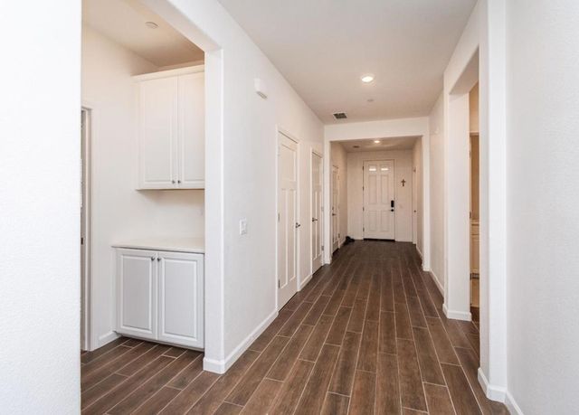 9269 Red Thistle Court, Sacramento, CA 95829