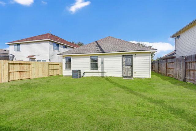 12534 Garden Gale Lane, Houston, TX 77044