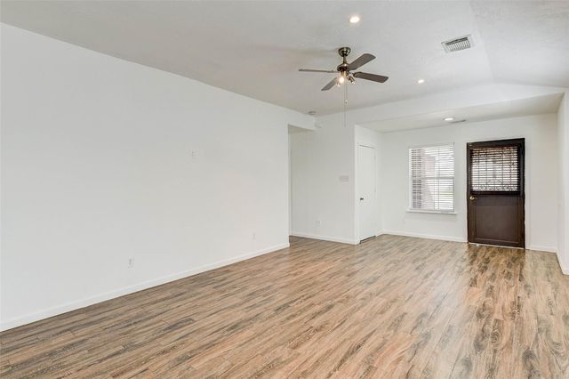 12534 Garden Gale Lane, Houston, TX 77044