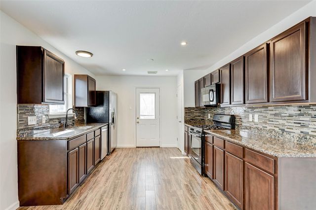 12534 Garden Gale Lane, Houston, TX 77044