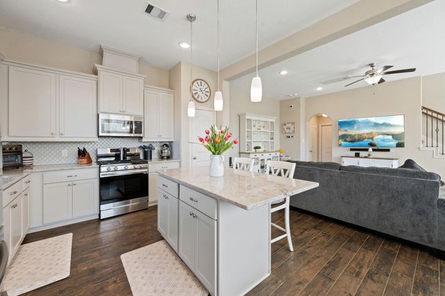 25330 Fallen Acorn Court, Porter, TX 77365