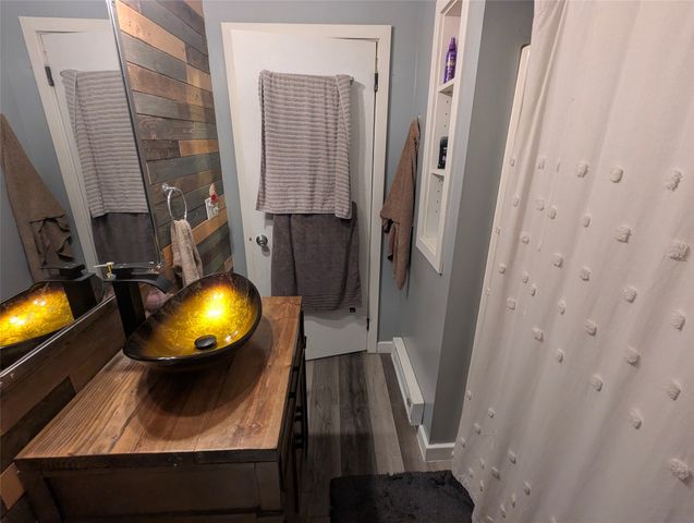 6759 E LAKE Road, Erie, PA 16511