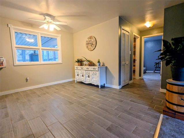 6759 E LAKE Road, Erie, PA 16511