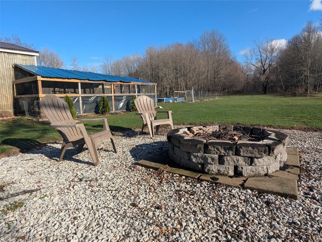 6759 E LAKE Road, Erie, PA 16511