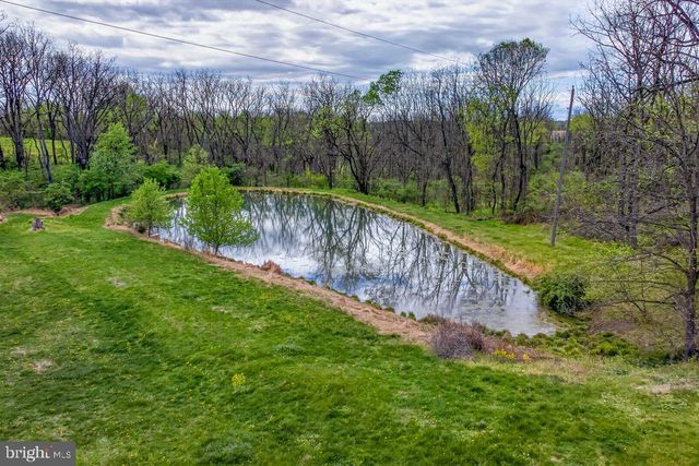 1269 POSSUM LN, Leesport, PA 19533