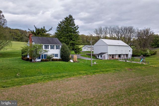 1269 POSSUM LN, Leesport, PA 19533