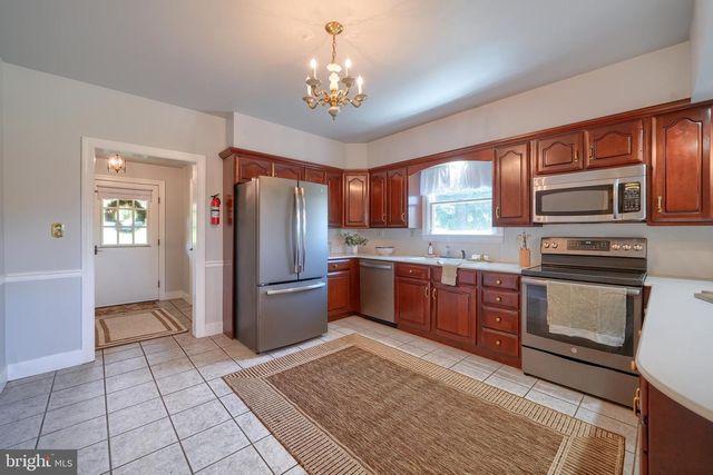 1269 POSSUM LN, Leesport, PA 19533