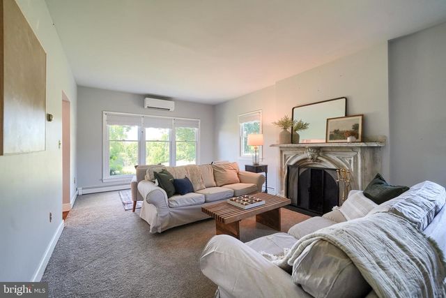 1269 POSSUM LN, Leesport, PA 19533