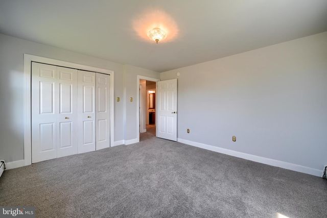 1269 POSSUM LN, Leesport, PA 19533
