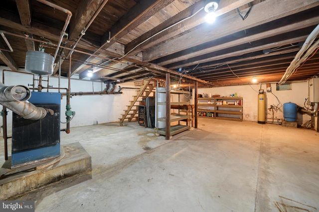 1269 POSSUM LN, Leesport, PA 19533