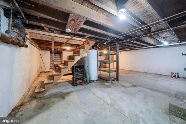 1269 POSSUM LN, Leesport, PA 19533