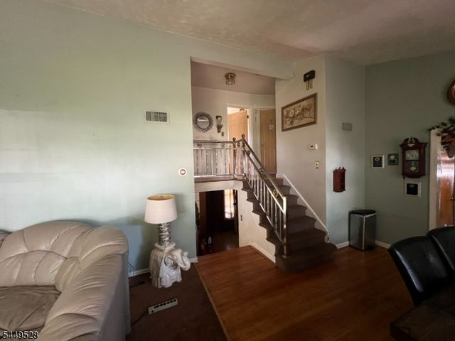 299 Coolidge Ave, Englewood City, NJ 07631