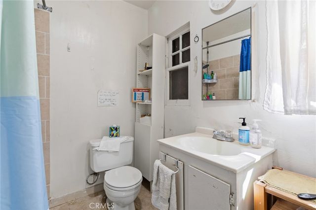 70 S Parkwood, Pasadena, CA 91107