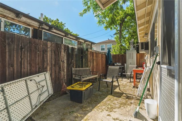 70 S Parkwood, Pasadena, CA 91107