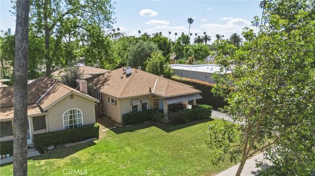 70 S Parkwood, Pasadena, CA 91107