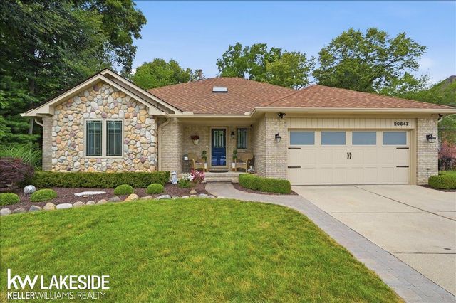 20647 PARKPLACE Lane, Clinton Twp, MI 48036