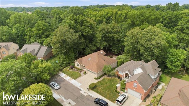 20647 PARKPLACE Lane, Clinton Twp, MI 48036