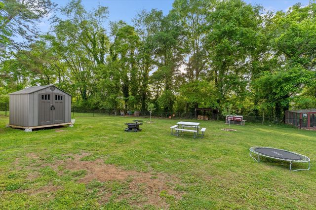 919 Charlotte Avenue, Chattanooga, TN 37421