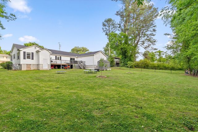 919 Charlotte Avenue, Chattanooga, TN 37421