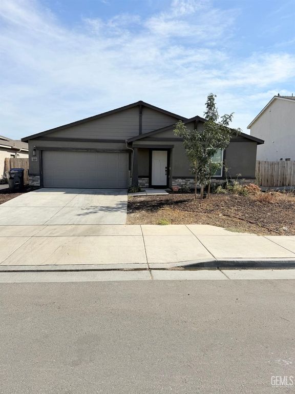 4809 Berkshire Road, Bakersfield, CA 93313