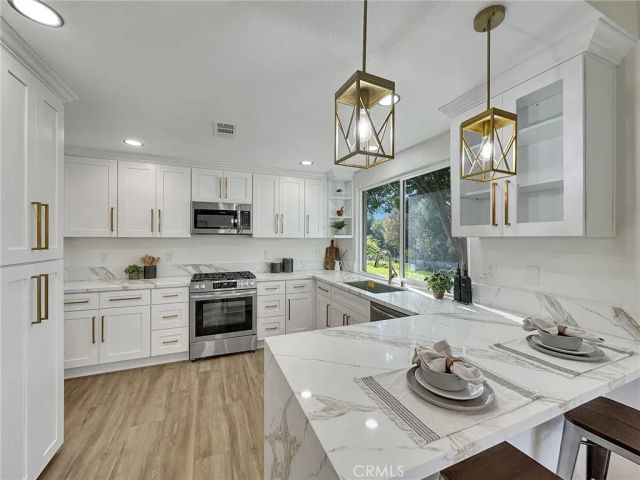 23232 El Greco, Mission Viejo, CA 92692