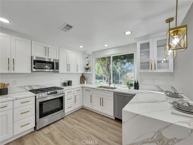 23232 El Greco, Mission Viejo, CA 92692