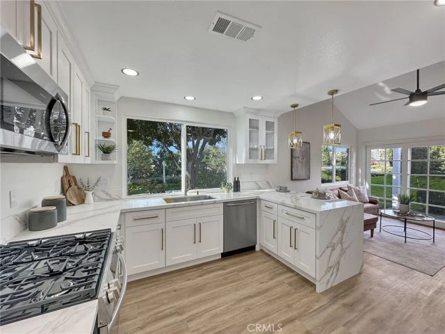 23232 El Greco, Mission Viejo, CA 92692