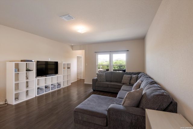 233 Bobwhite Way, San Antonio, TX 78253