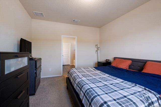 233 Bobwhite Way, San Antonio, TX 78253