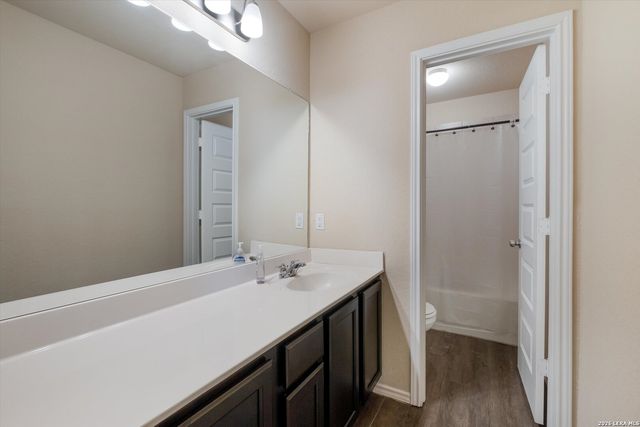 233 Bobwhite Way, San Antonio, TX 78253