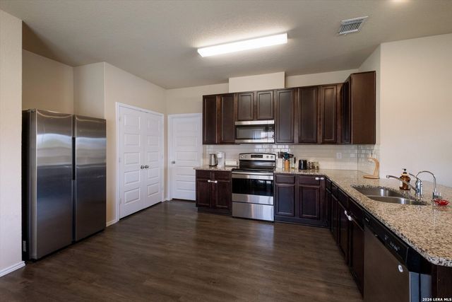 233 Bobwhite Way, San Antonio, TX 78253