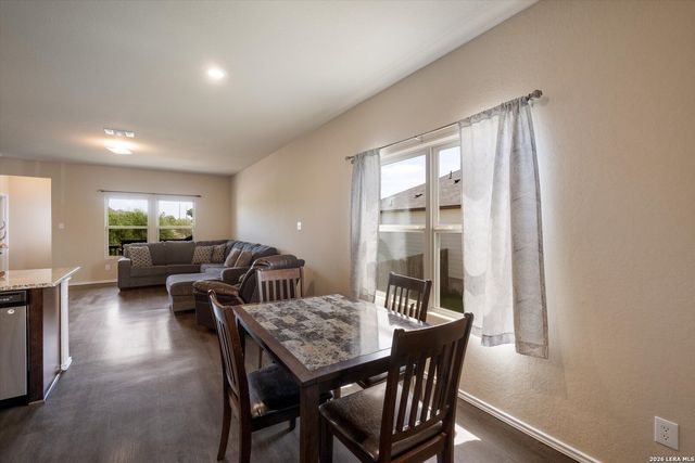 233 Bobwhite Way, San Antonio, TX 78253