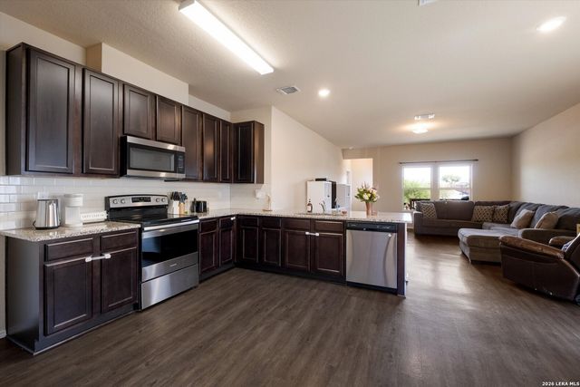 233 Bobwhite Way, San Antonio, TX 78253