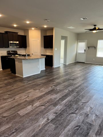 10202 Shadowy Dusk, Schertz, TX 78108