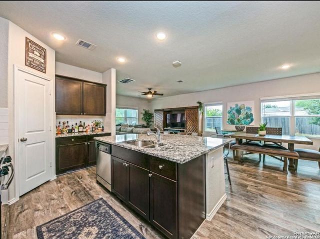 10202 Shadowy Dusk, Schertz, TX 78108