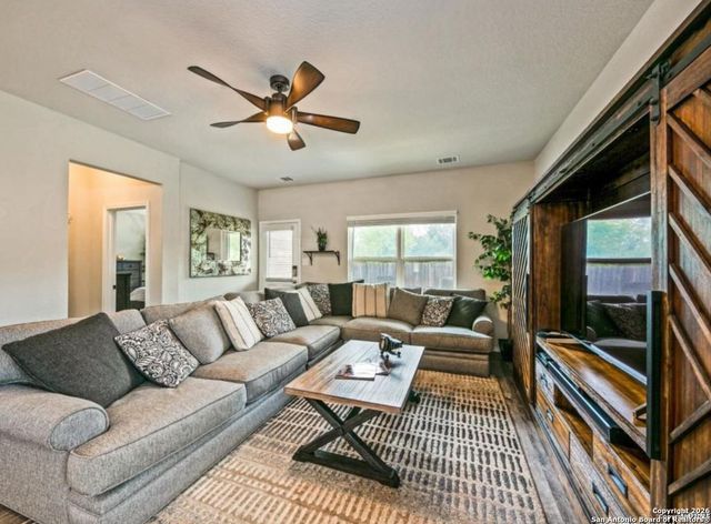 10202 Shadowy Dusk, Schertz, TX 78108