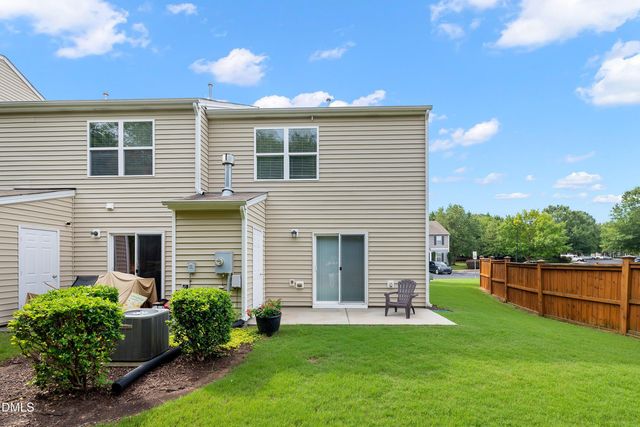 2926 Berkeley Springs Place, Raleigh, NC 27616