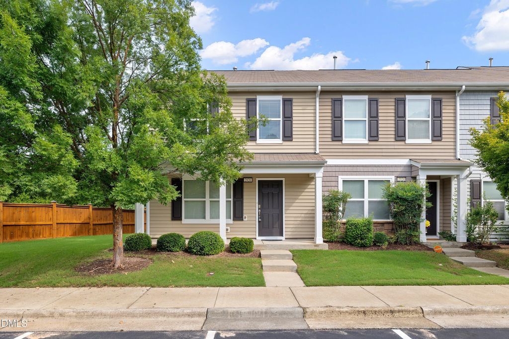 2926 Berkeley Springs Place, Raleigh, NC 27616