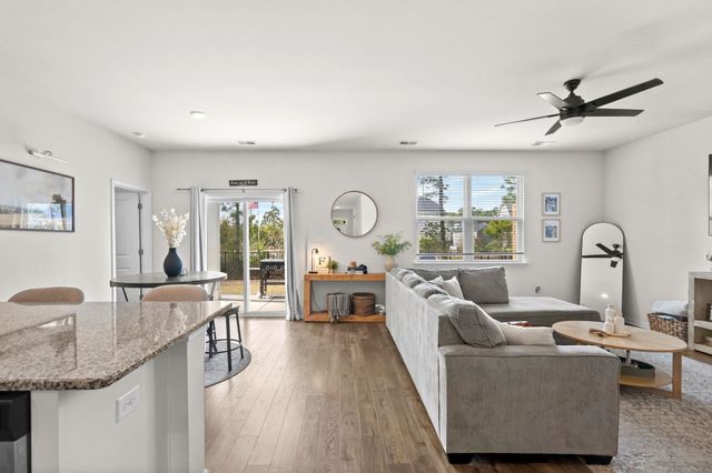 2276 Blackthorn Dr., Conway, SC 29526