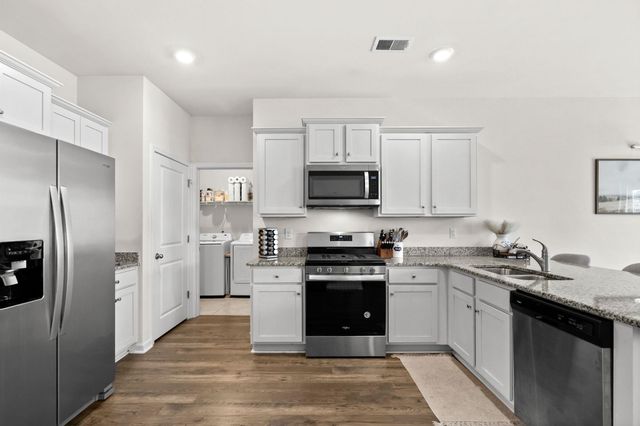 2276 Blackthorn Dr., Conway, SC 29526