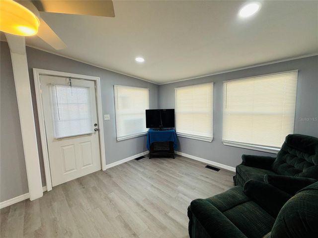 4851 W GANDY BOULEVARD B7L27, Tampa, FL 33611