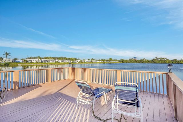 2403 Emerson Cir, Hollywood, FL 33021