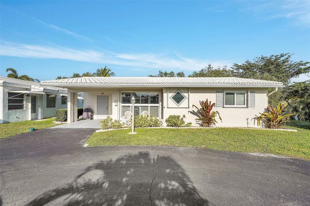 2403 Emerson Cir, Hollywood, FL 33021
