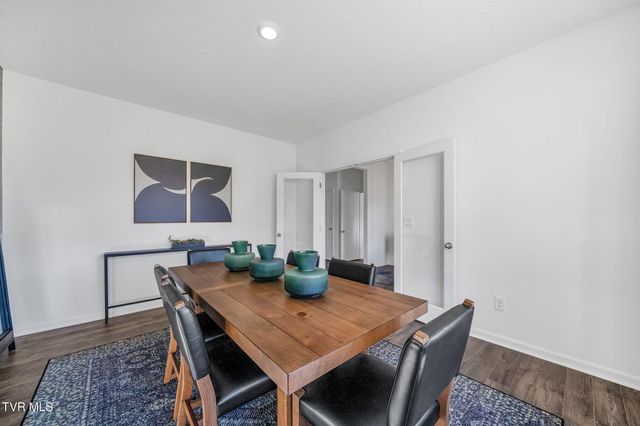 235 Artist Avenue, Johnson City, TN 37615