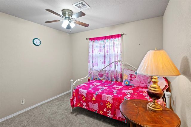 926 S Highland Drive, Mustang, OK 73064