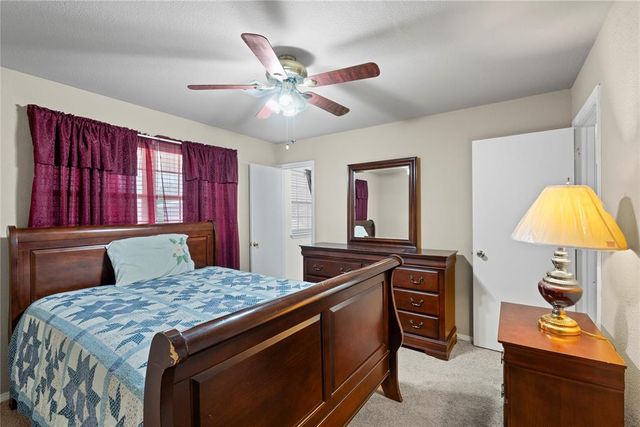 926 S Highland Drive, Mustang, OK 73064