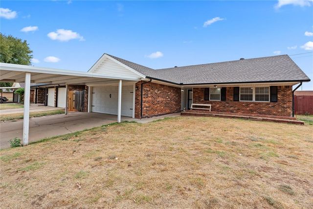 926 S Highland Drive, Mustang, OK 73064
