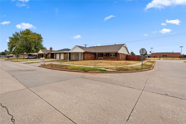 926 S Highland Drive, Mustang, OK 73064